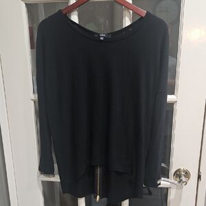 Lulu's Black Long Sleeve Top Zipper Back